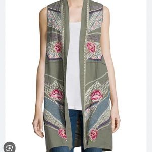 Johnny was Sabine Novelle Embroidered Linen Vest